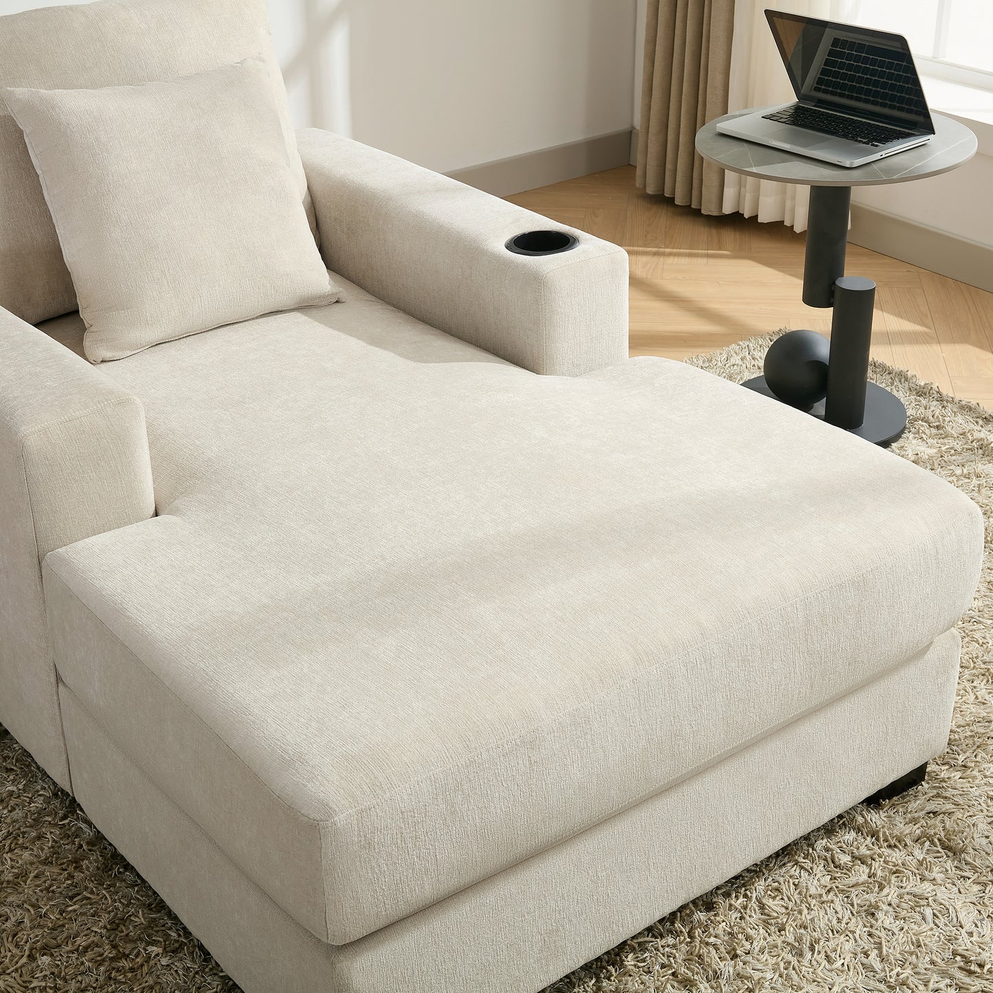 The Executive Lounge Oversized Smart Chaise Chair